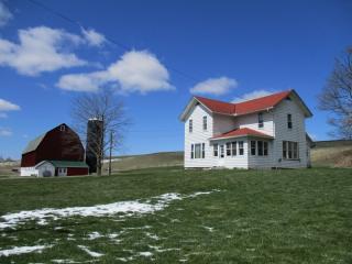 137 Old State Rd, Covington, PA 16917-9581