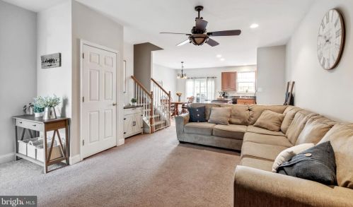 725 Beech Ct, Norristown, PA 19405-1349
