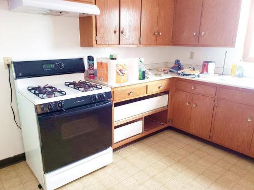 128 Case Ave, Saint Paul MN 55106-7008 exterior