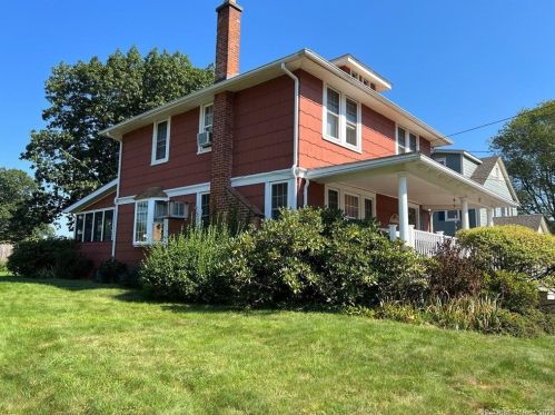 17 Berkeley Ter, Milford, CT 06460-4920