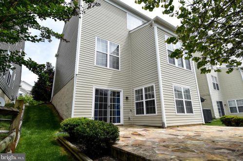 6022 Slippery Rock Rd, Haymarket VA  20169-3312 exterior