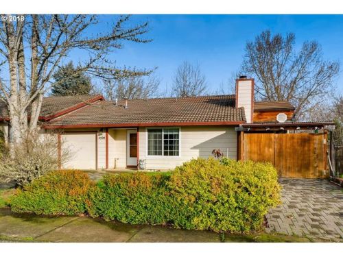 4590 200th Ave, Beaverton, OR 97078-2272