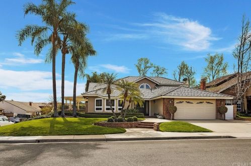 820 Oak Knoll St, Brea, CA 92821-2047