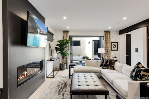 376 Gilpin St, Denver CO 80218-2523 exterior