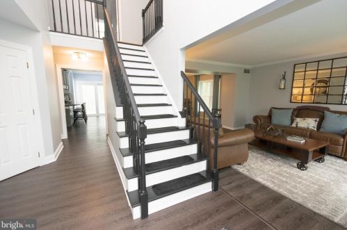4326 Trophy Dr, Boothwyn, PA 19061-2617