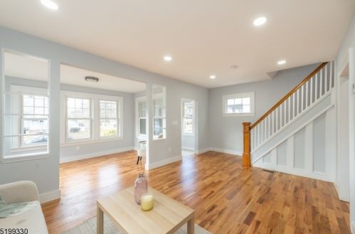 505 Drake Ave, Roselle NJ  07203-1415 exterior