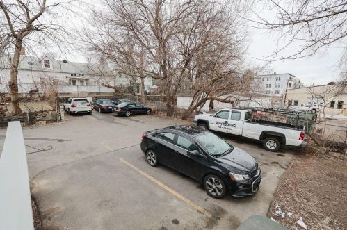 3 Cross St, Nashua NH 03064-2273 exterior