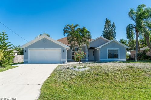 927 12th Ave, Cape Coral, FL 33991-2130