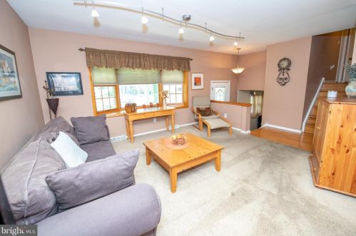 188 Windsor Ave, Southampton PA  18966-3334 exterior