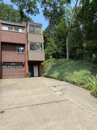 1145 Duffield St, Pittsburgh, PA 15206-1316