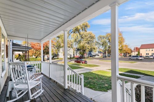 410 Beaver St, Beaver Dam WI  53916-1622 exterior