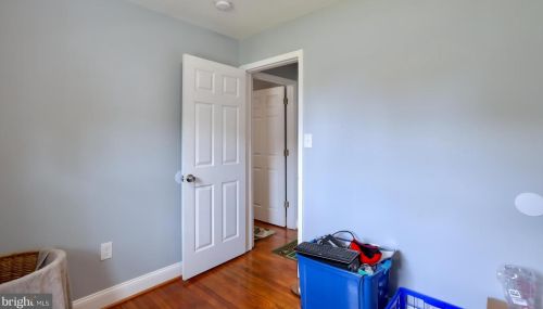 15108 Costa Dr, Woodbridge VA  22193-1647 exterior