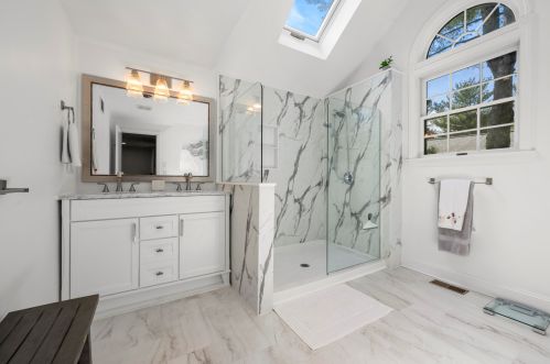 5 Elizabeth Cir, Mashpee MA 02649-2295 exterior