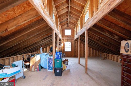 3714 Mountain Rd, Haymarket VA  20169-1739 exterior