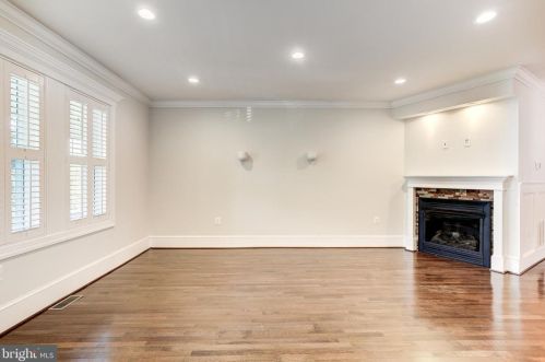 408 Emerson St, Washington DC 20011-6114 exterior