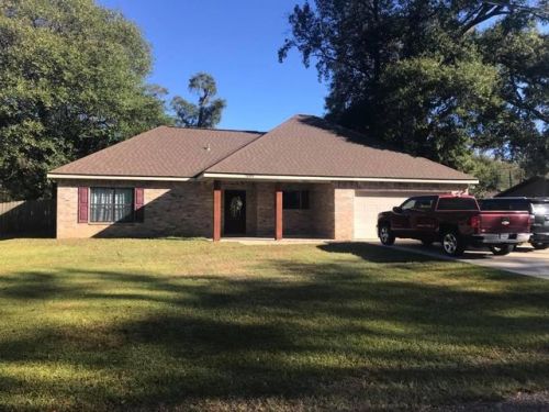 2004 Katham St, Deridder, LA 70634-4556