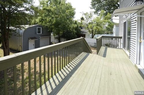 23 Hudson Ave, Ridgefield Park NJ  07660-1732 exterior