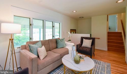 159 Windsor Ave, Southampton PA  18966-3333 exterior