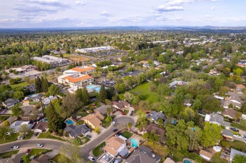 8648 Timber Ct, Citrus Heights CA  95662-4451 exterior