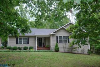 70 Riverside Dr, Bybee, VA 22963-2024