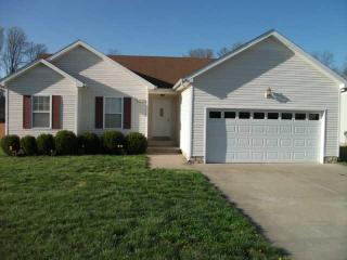 374 Andrew Dr, Clarksville, TN 37042-5151