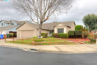 4732 Carrington Dr, Oakley, CA 94561-4153