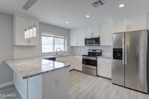 855 Kiva Ave, Mesa AZ  85210-6748 exterior