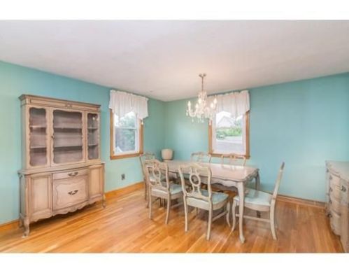 15 Doyle Ter, Quincy, MA 02169-3903
