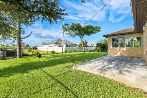 2738 4 Ter, Cape Coral FL  33991-1189 exterior