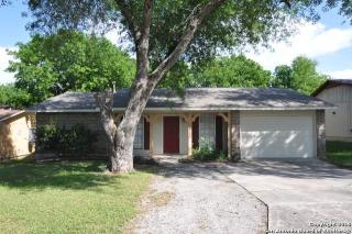 214 Green Meadows St, Schertz TX  78109-2504 exterior