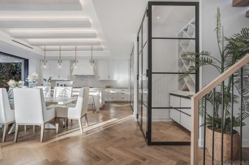 710 Cabrillo Ave, San Diego CA  92118-2030 exterior