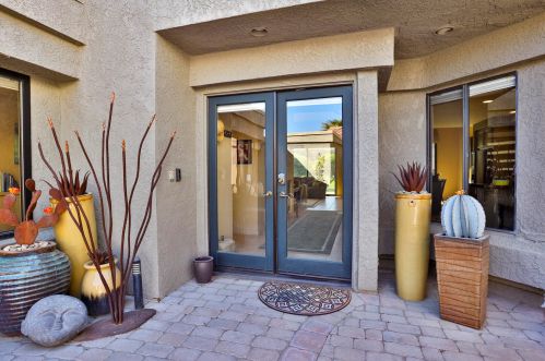 49503 Avenida Vista Bonita, La Quinta CA  92253-2537 exterior