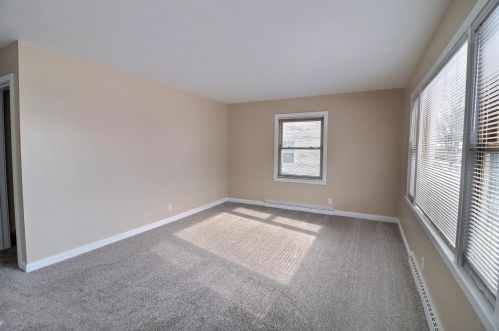 1240 Marian Ln, Green Bay WI  54304-2338 exterior