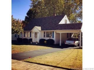 93 Side Dr, New Haven, CT 06514-3736