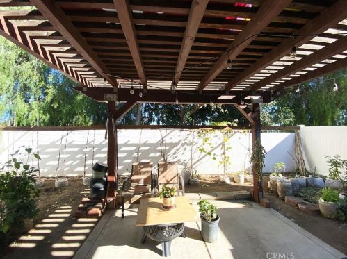 30422 Daisy Ct, Santa Clarita CA  91384-3779 exterior