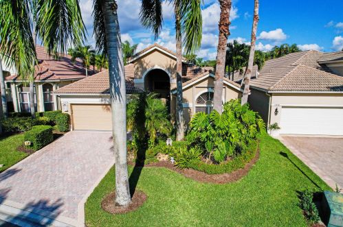 10894 Grande Blvd, West Palm Beach, FL 33412-1330