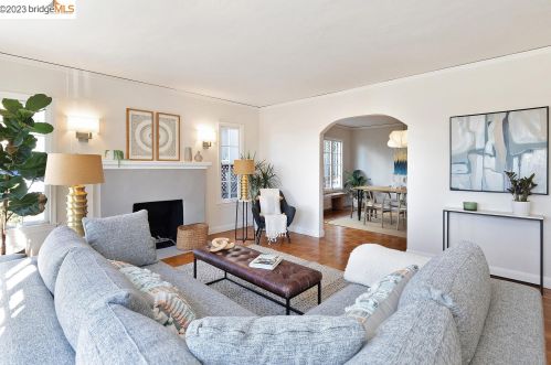 1906 Hoover Ave, Oakland CA  94602-1922 exterior