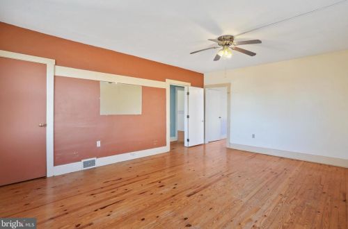 13070 Old Valley Pike, Edinburg VA  22824-3144 exterior