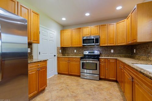 3485 30th Ave, Naples FL  34117-7847 exterior