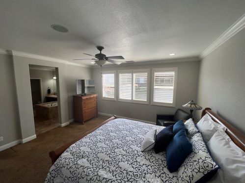 2363 Pinehurst Ave, Fresno CA  93730-5950 exterior