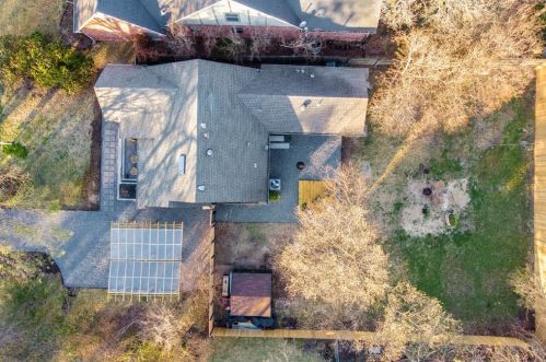 8648 Forest Hills Blvd, Dallas TX  75218-4023 exterior