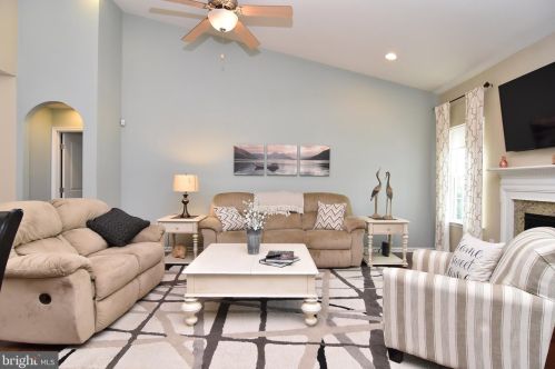 32522 Hummingbird Way, Selbyville, DE 19975-3896