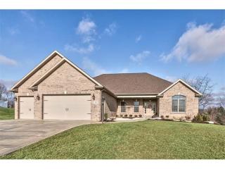 110 Crabapple Dr, Butler, PA 16001-1176