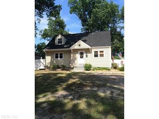 8212 Redwood Cir, Norfolk, VA 23518-2826