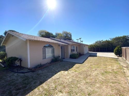 2886 Macdonald St, Oceanside, CA 92054-4532