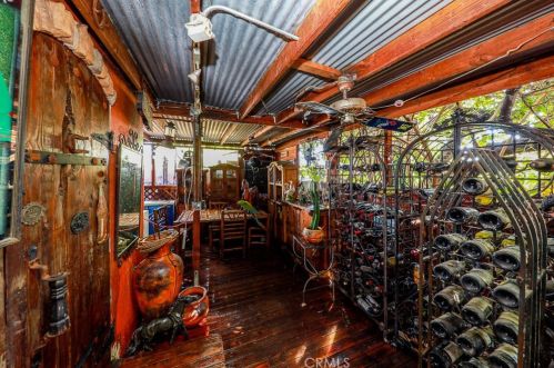 8616 Serapis Ave, Pico Rivera CA  90660-4516 exterior