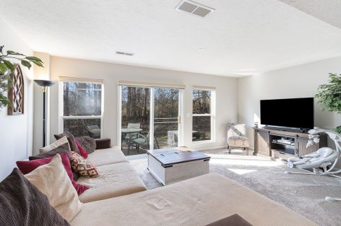 411 Springmill Dr, Newport KY  41076-1947 exterior