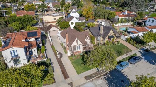 945 Cabrillo Dr, Glendale, CA 91207-1726