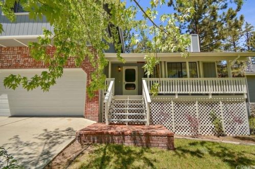 571 Pinewood Dr, Big Bear City, CA 92314-9531