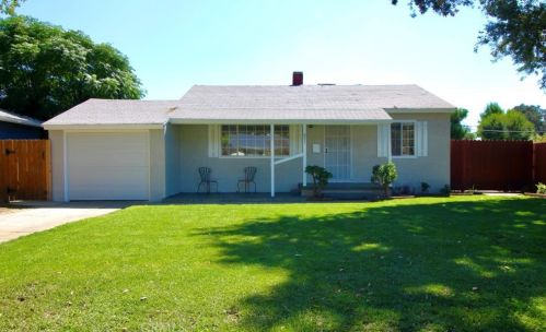 871 31st St, San Bernardino, CA 92405-2821